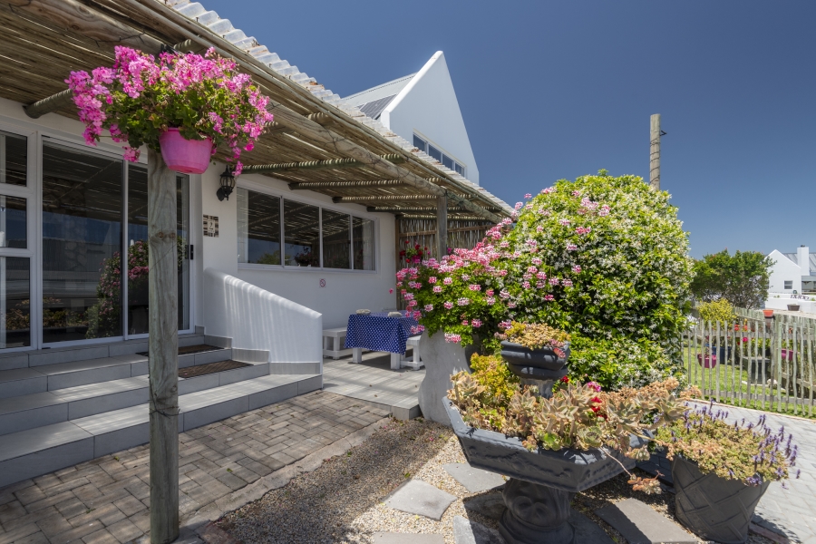 7 Bedroom Property for Sale in Jacobsbaai Western Cape